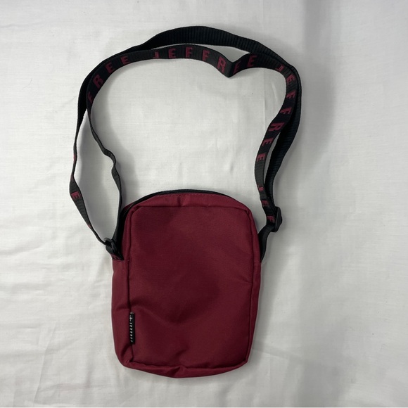 Jeffree Star Exclusive Valentines Maroon Cross Body Bag - Picture 6 of 10